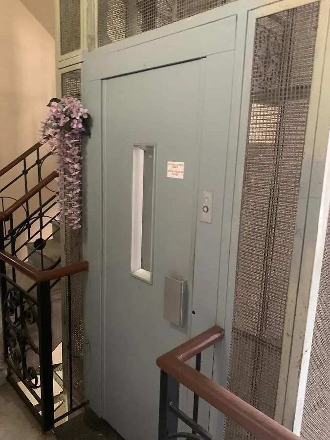 B&B Richard Naples Bed & Breakfast